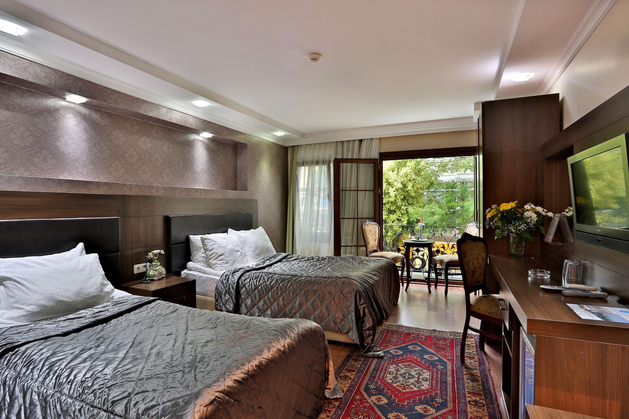 The Istanbul Hotel Esterno foto