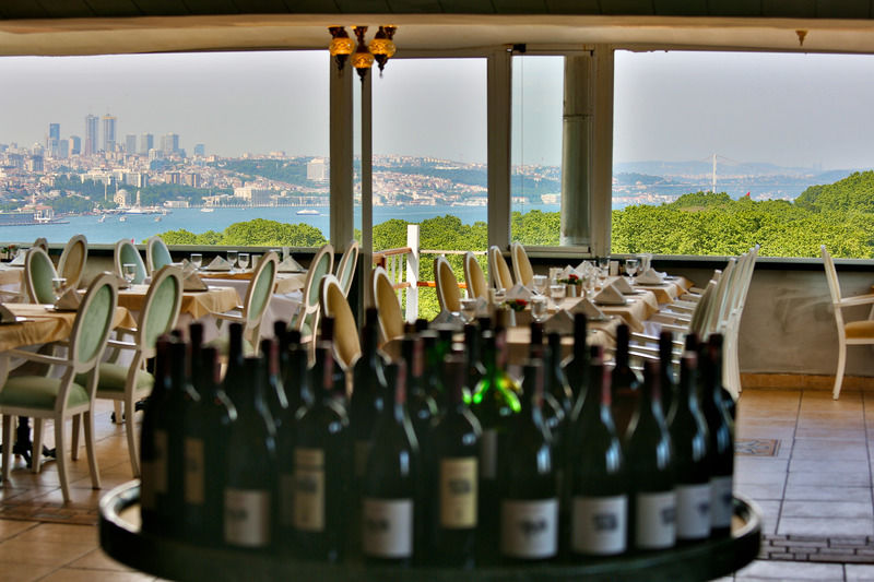 The Istanbul Hotel Esterno foto